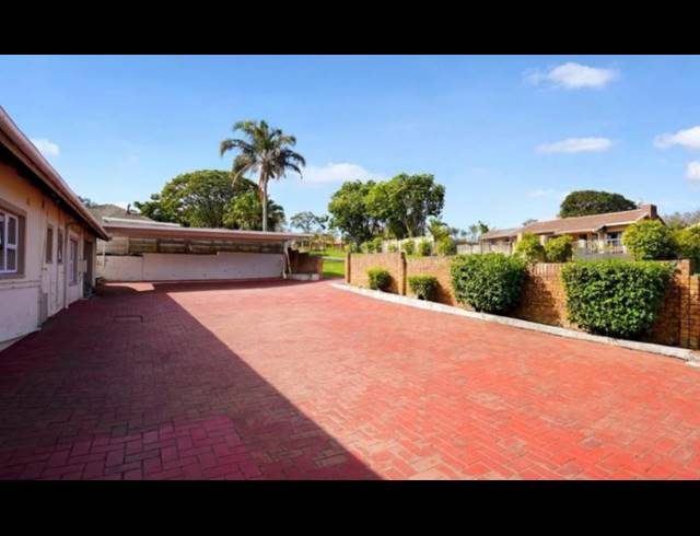 4 BEDROOM FREEHOLD FOR SALE IN SARNIA